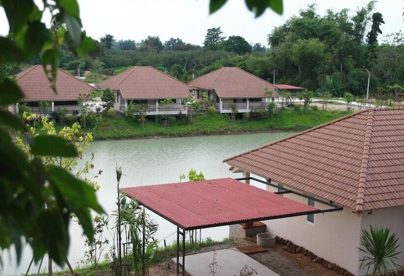 فندق Pirom Lake And Resort