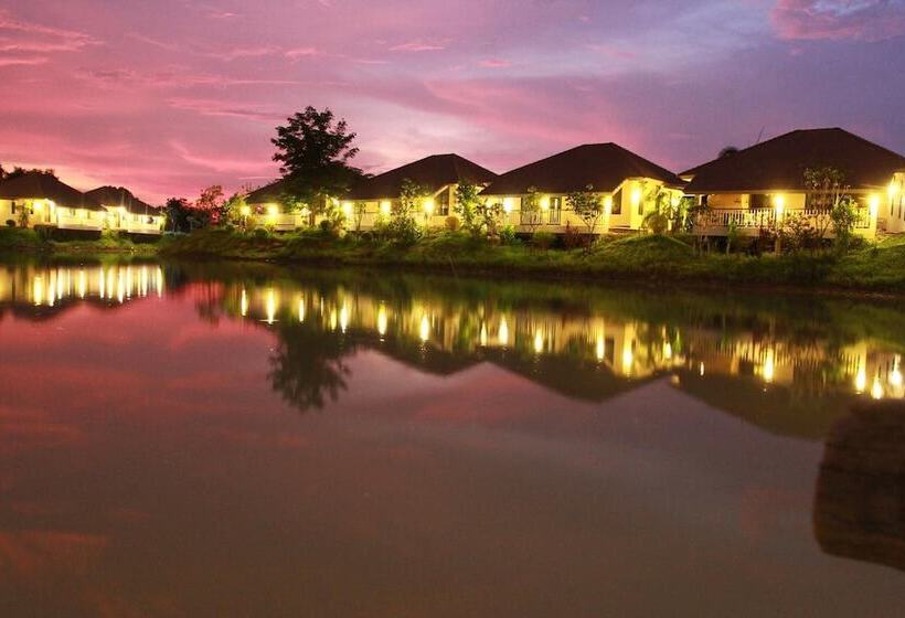 فندق Pirom Lake And Resort