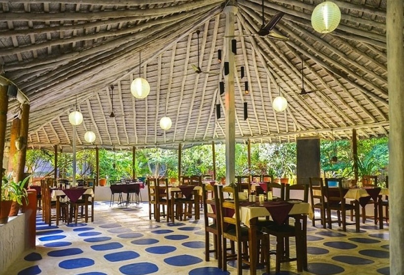 酒店 Regenta Resort Century