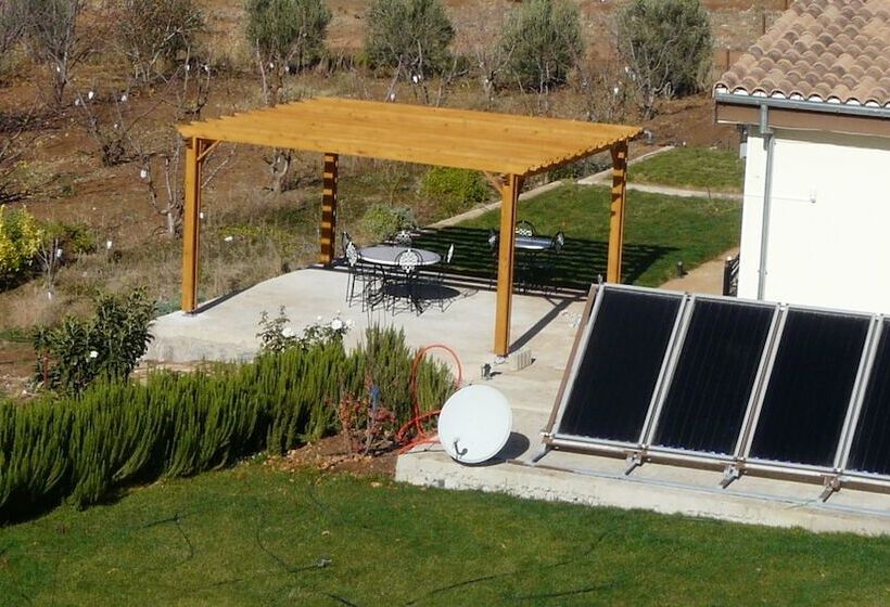 فندق ريفى Les Jardins D'azrou