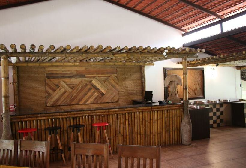 酒店 Shangri La Jungle Resort