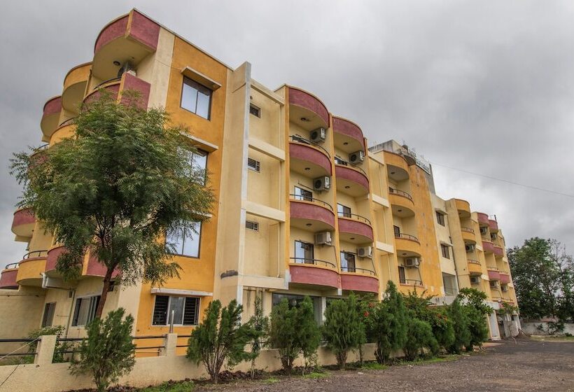 בית מלון כפרי Yogiraj Palace