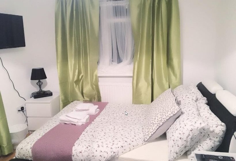 Пансион Charimore Rooms