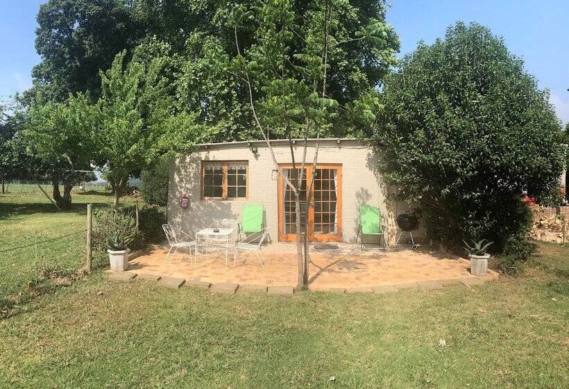 פנסיון Chilled Oaks