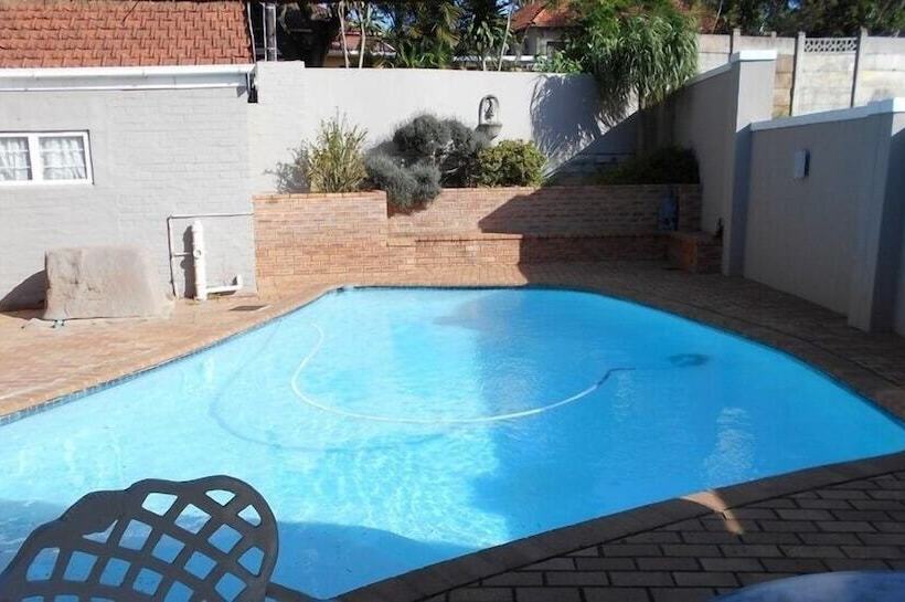 פנסיון Hamelin Guest House