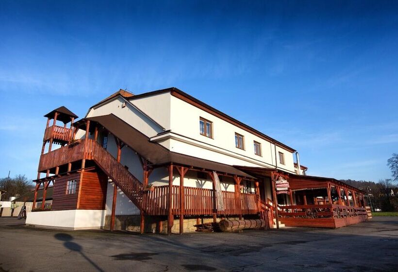 پانسیون Penzion Country Steak Restaurant