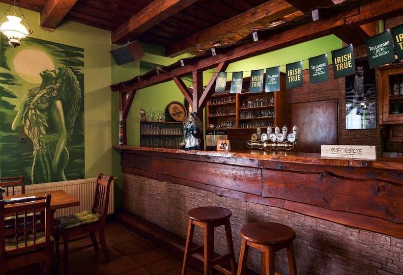 پانسیون Penzion Country Steak Restaurant