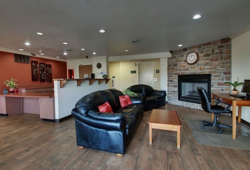 فندق All Towne Suites