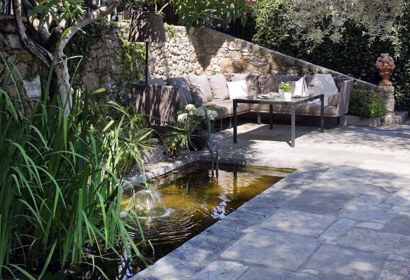 هتل Bastide Saint Antoine  Relais & Chateaux