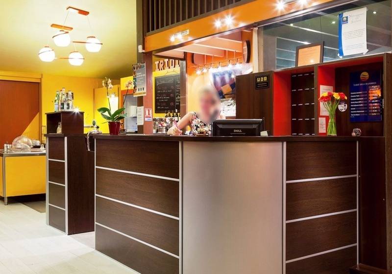 Fh Confort Hotel Orléans Co Met