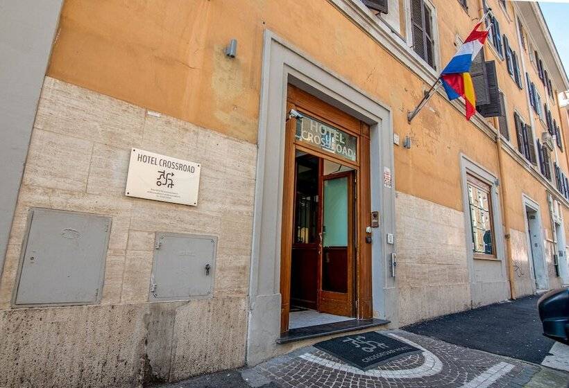 هتل Crossroad