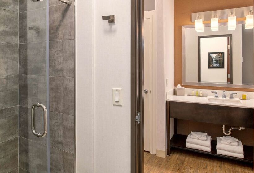 Doubletree By Hilton Hotel Olympia