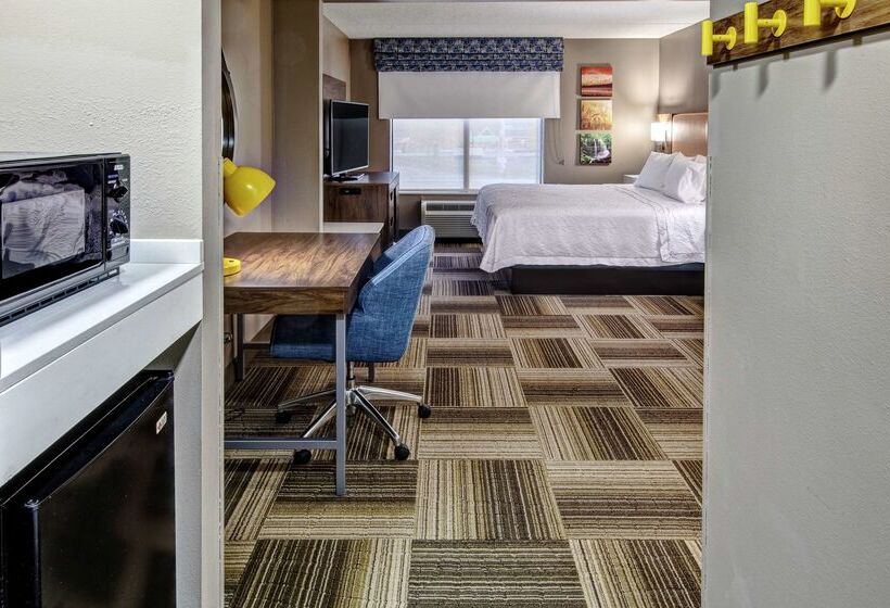 فندق Hampton Inn Latrobe