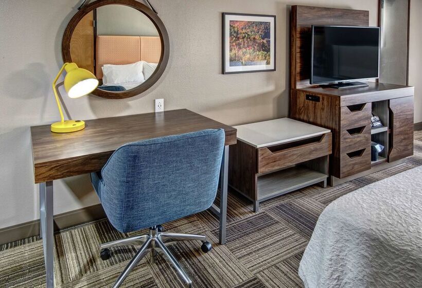 فندق Hampton Inn Latrobe