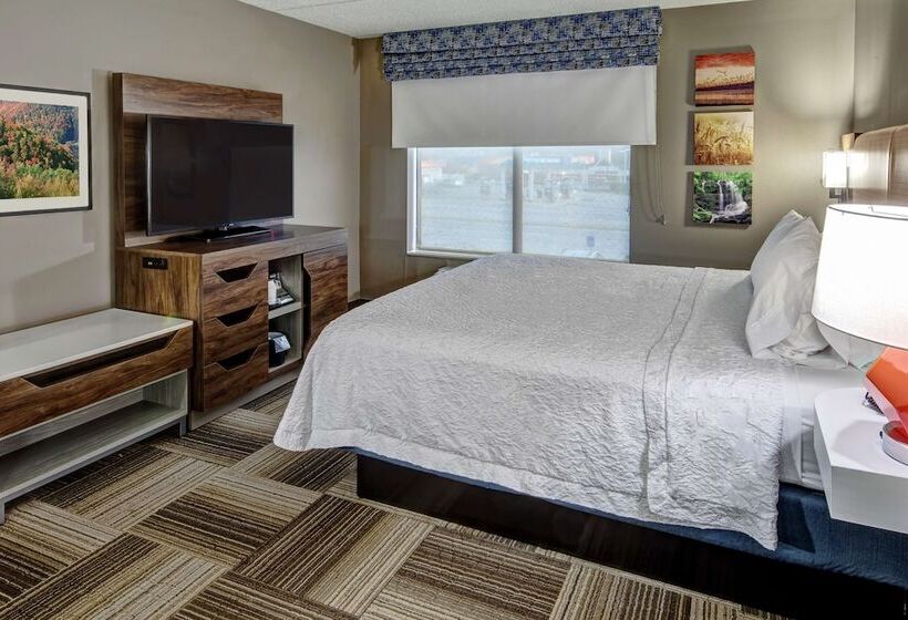 فندق Hampton Inn Latrobe