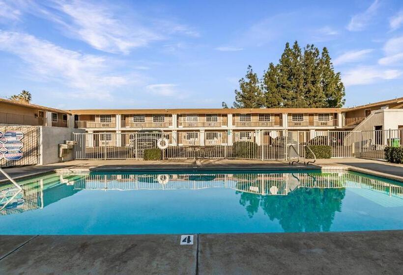 فندق Heritage Inn Express Chico