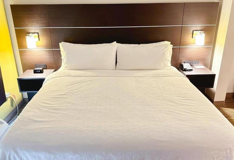 בית מלון כפרי Holiday Inn Express & Suites   Prospect Heights, An Ihg