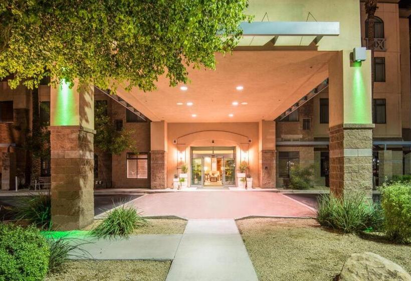 בית מלון כפרי Holiday Inn & Suites Goodyear   West Phoenix Area, An Ihg