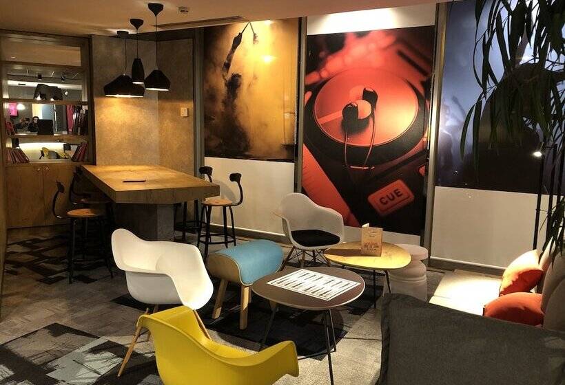 هتل Ibis Lyon Caluire Cité Internationale