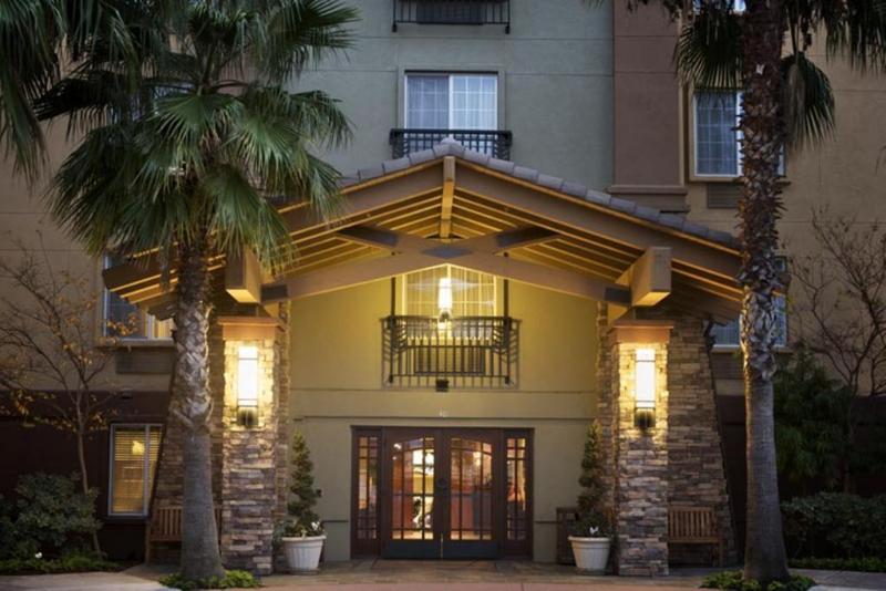 Отель Larkspur Landing Extended Stay Suites Sunnyvale