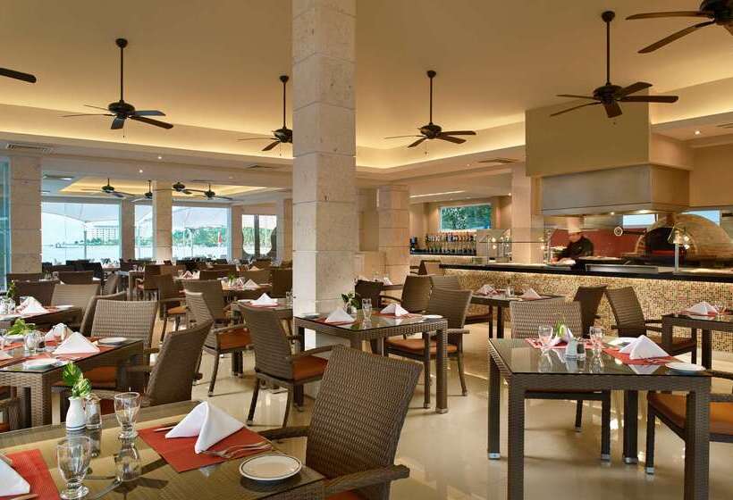هتل Occidental Costa Cancun  All Inclusive