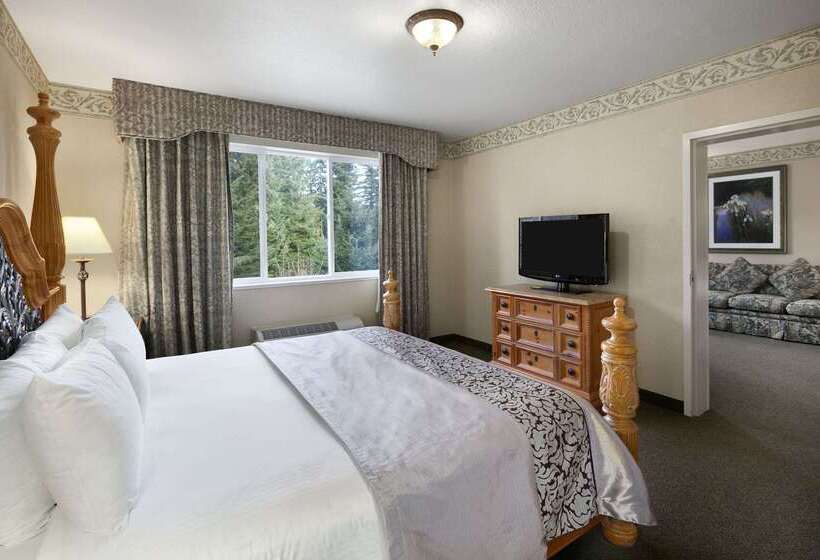 فندق Ramada By Wyndham Olympia