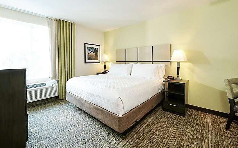 هتل Sonesta Simply Suites Detroit Ann Arbor