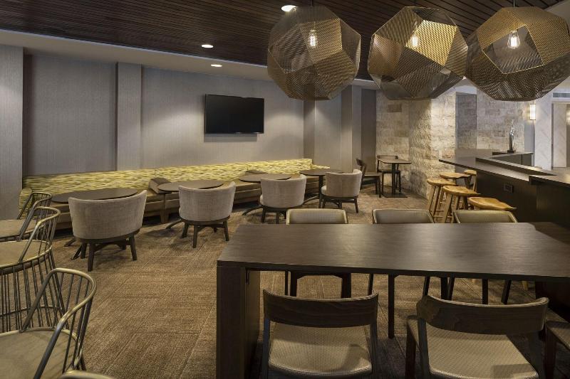 هتل Springhill Suites Fort Worth University