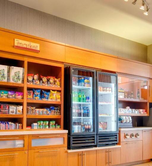 هتل Springhill Suites By Marriott Lawrence Downtown