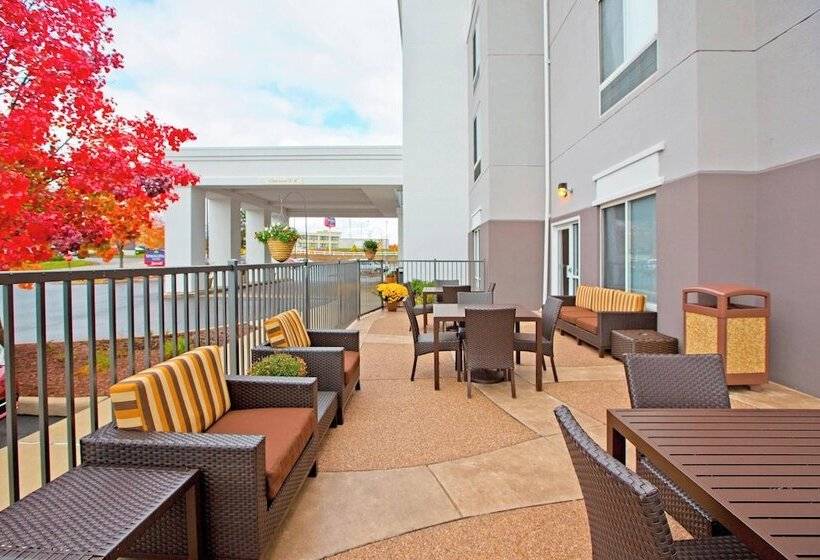 ホテル Springhill Suites Pittsburgh Monroeville