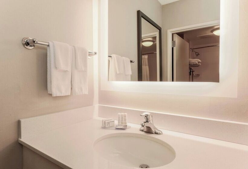 هتل Springhill Suites By Marriott Yuma