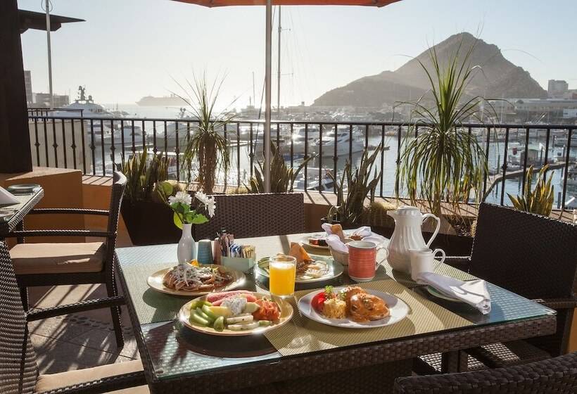 هتل Tesoro Los Cabos