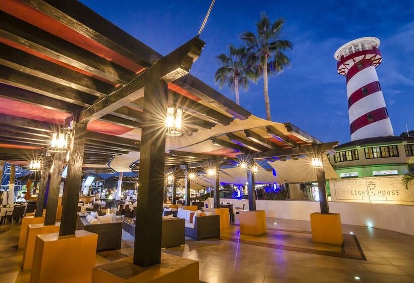 هتل Tesoro Los Cabos