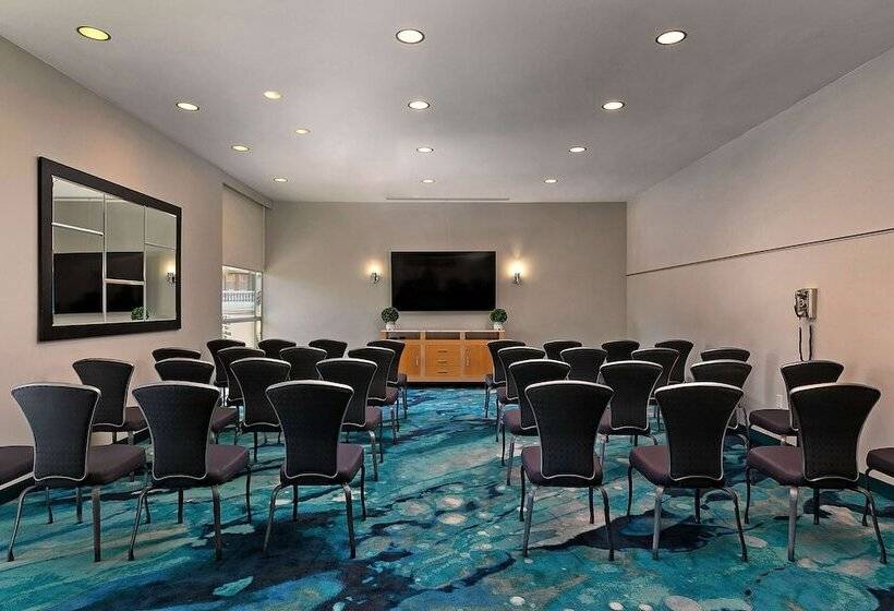 Belamar Hotel Manhattan Beach, Tapestry Collection By Hilton