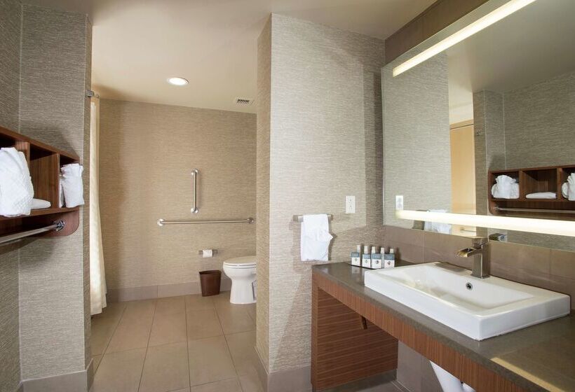 فندق The Broadway Columbia  A Doubletree By Hilton