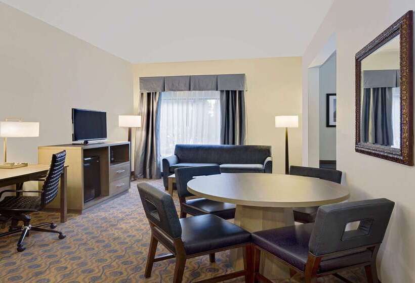 בית מלון כפרי Comfort Inn & Suites Arlington Heights   Schaumburg