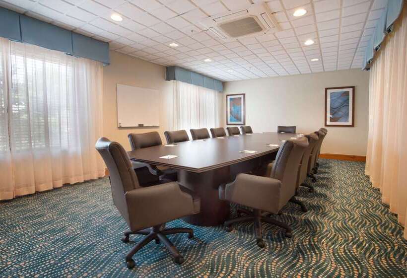 בית מלון כפרי Wingate By Wyndham Garner/raleigh South