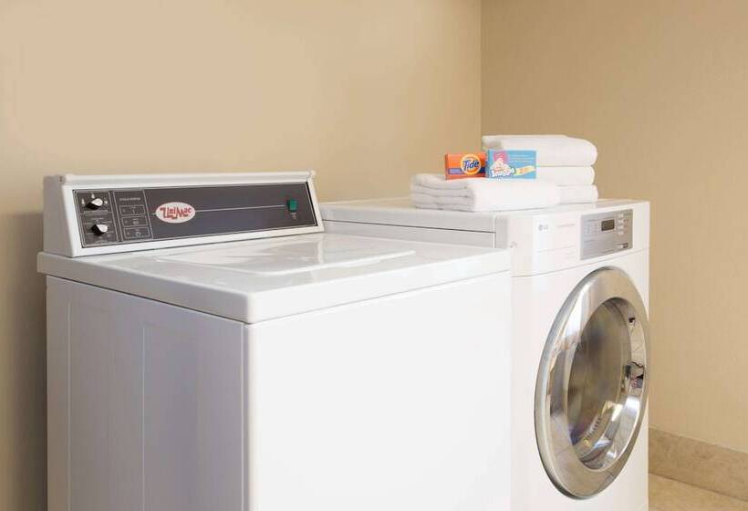 בית מלון כפרי Wingate By Wyndham Garner/raleigh South