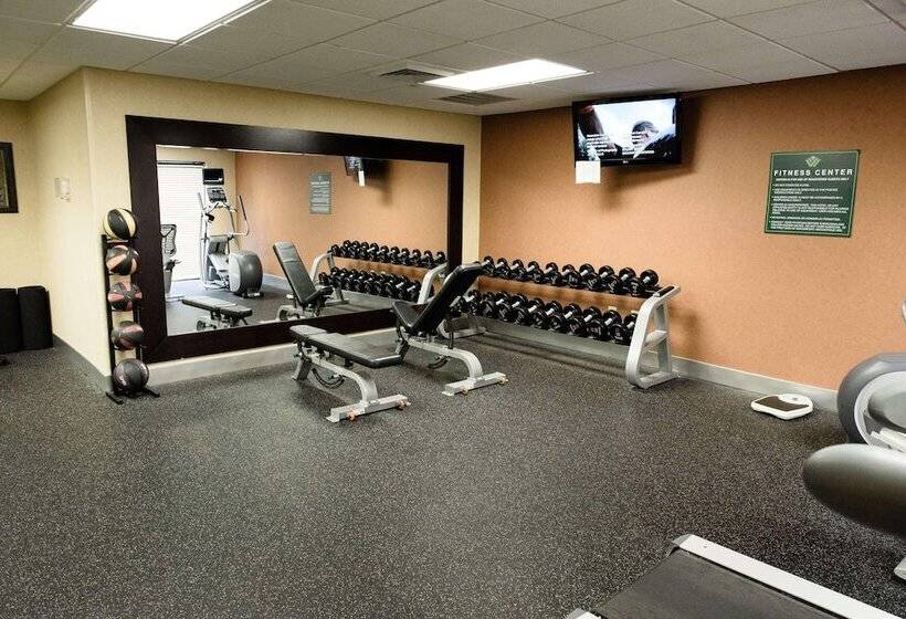 هتل Spark By Hilton Greensboro