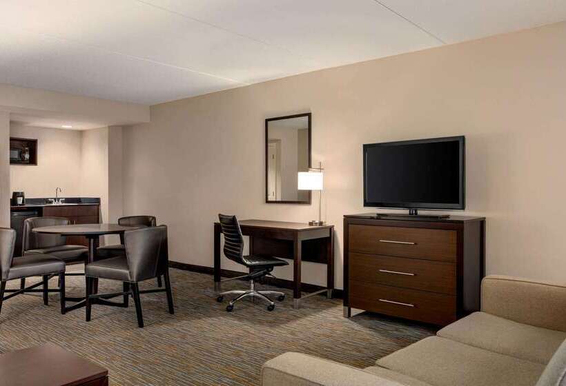 هتل Wingate By Wyndham Wilmington