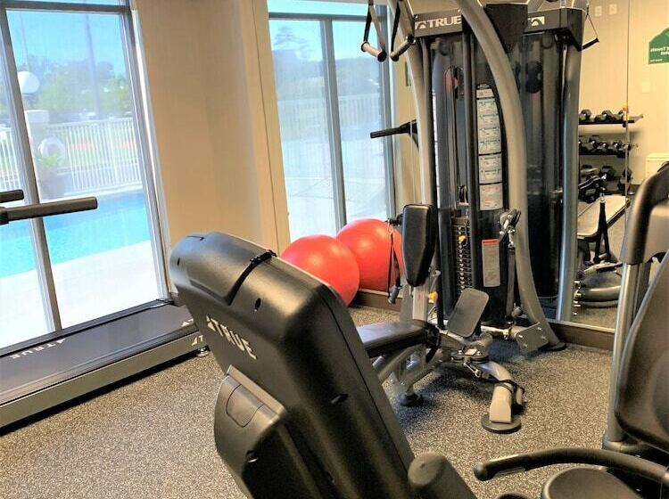 هتل Wingate By Wyndham Wilmington