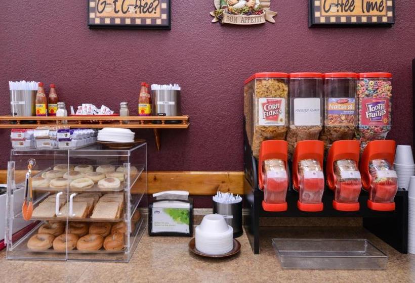 مُتل Ramada By Wyndham Branson