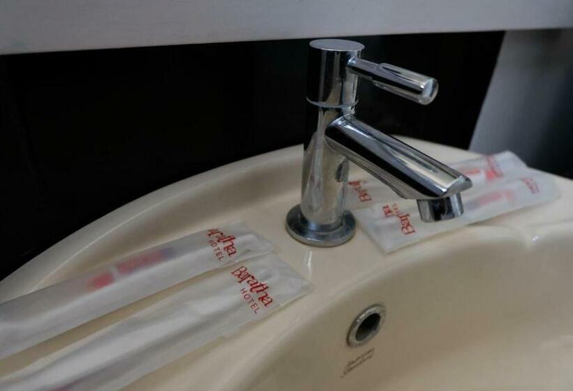 Baratha Hotel & Resto