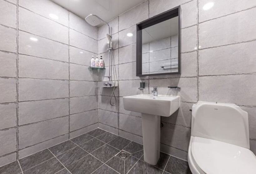 בית מלון כפרי Eumseong Haru