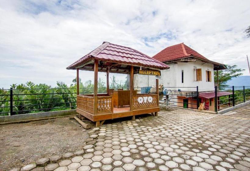 בית מלון כפרי Oyo 3087 Putri Sriwijaya  & Resort Syariah