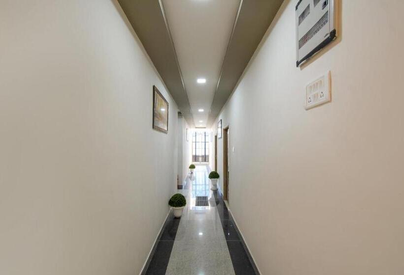 فندق Oyo 70829  Royal