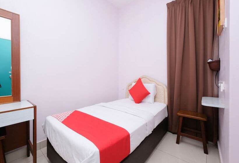 فندق Oyo 89877 Sun Triang