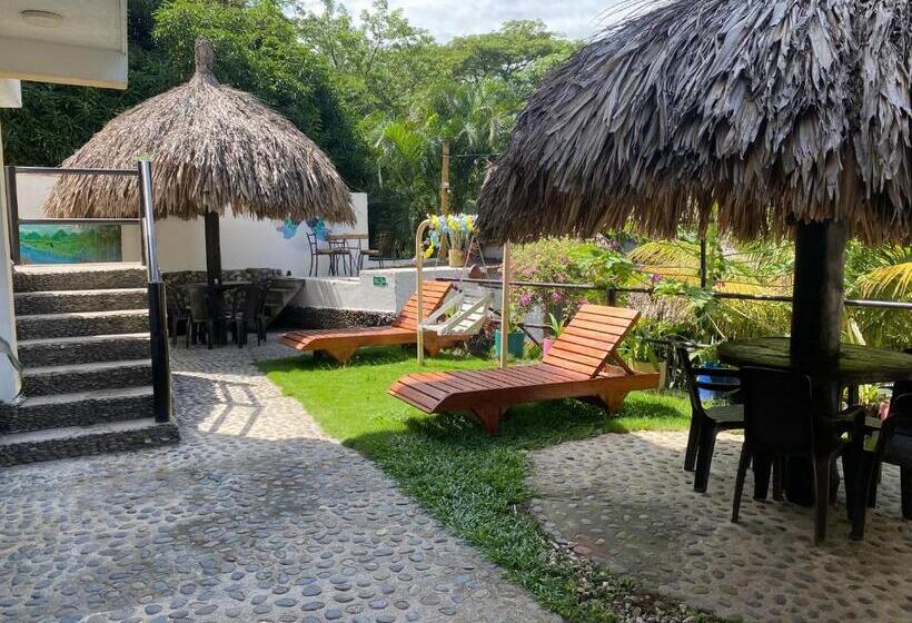 پانسیون Manakin Tayrona