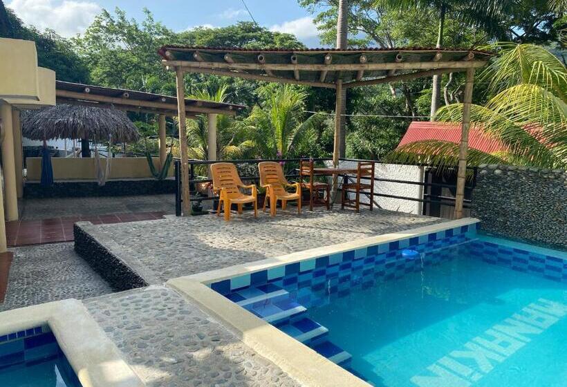 پانسیون Manakin Tayrona