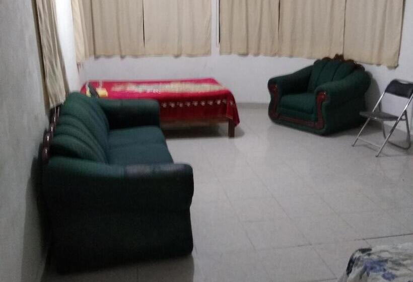 Пансион Room In Guest Room   Lodging And Camping The Island